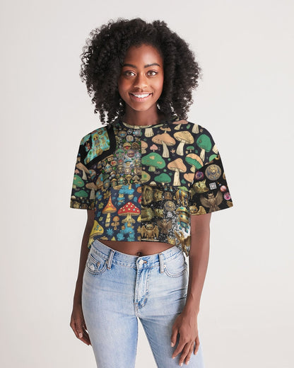 Alien Trendy Abstrak Collection Women's All-Over Print Lounge Cropped Tee