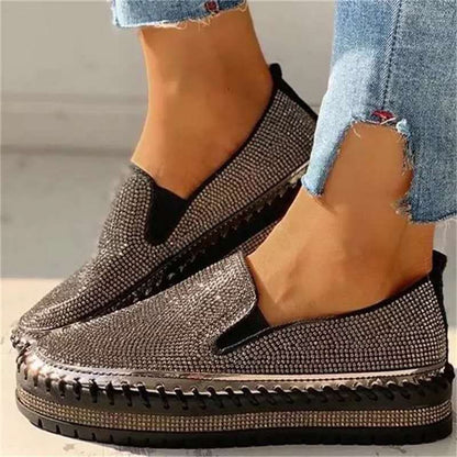 Wearing thick soled lazy casual rhinestones, Korean version versatile student shoe trend