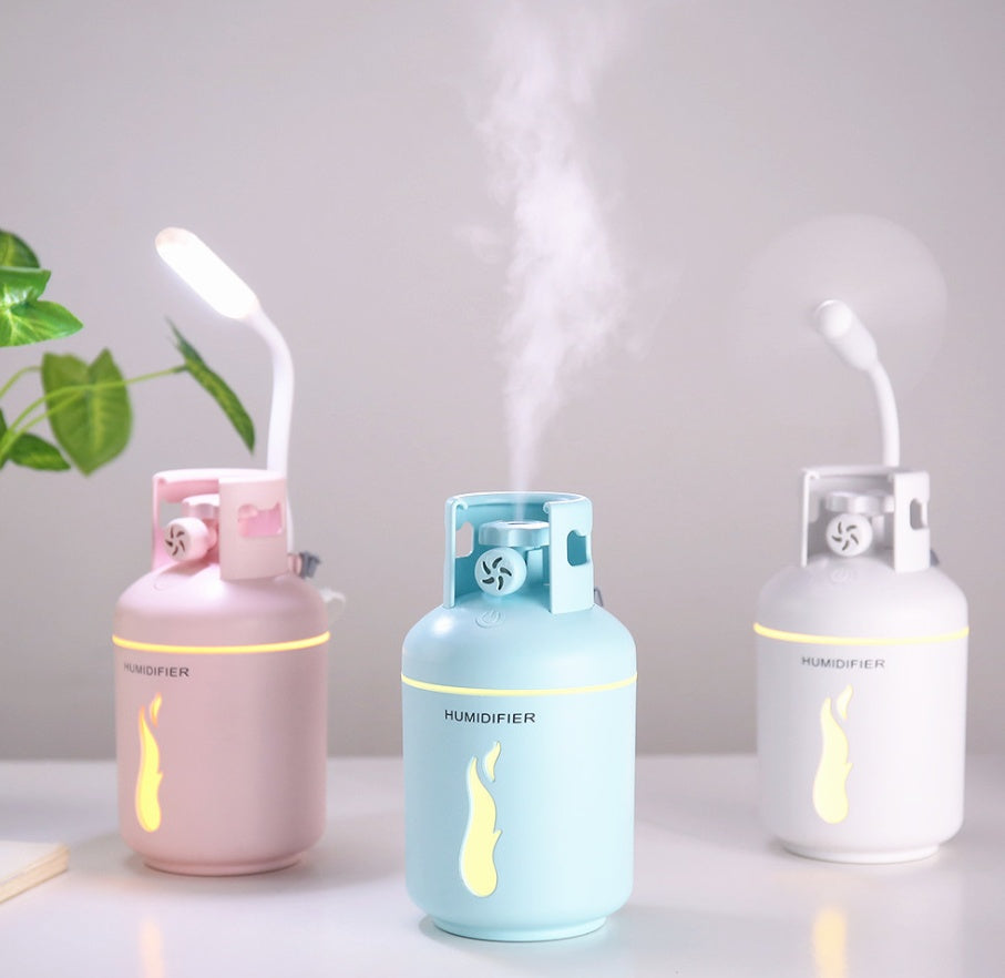 Multifunctional gas tank humidifier