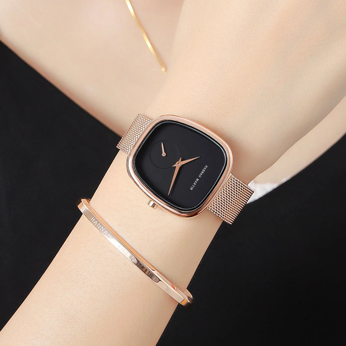 2023 New Women's Quartz Wristwatch 34mm Wine Barrel Rose Gold Black Stopwatch Fashionable Minimalist Style Oval Women's Watches