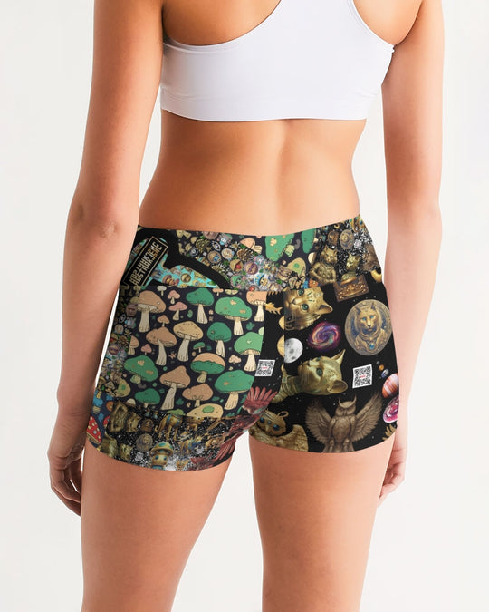 Alien Trendy Abstrak Collection Women's All-Over Print Mid-Rise Yoga Shorts