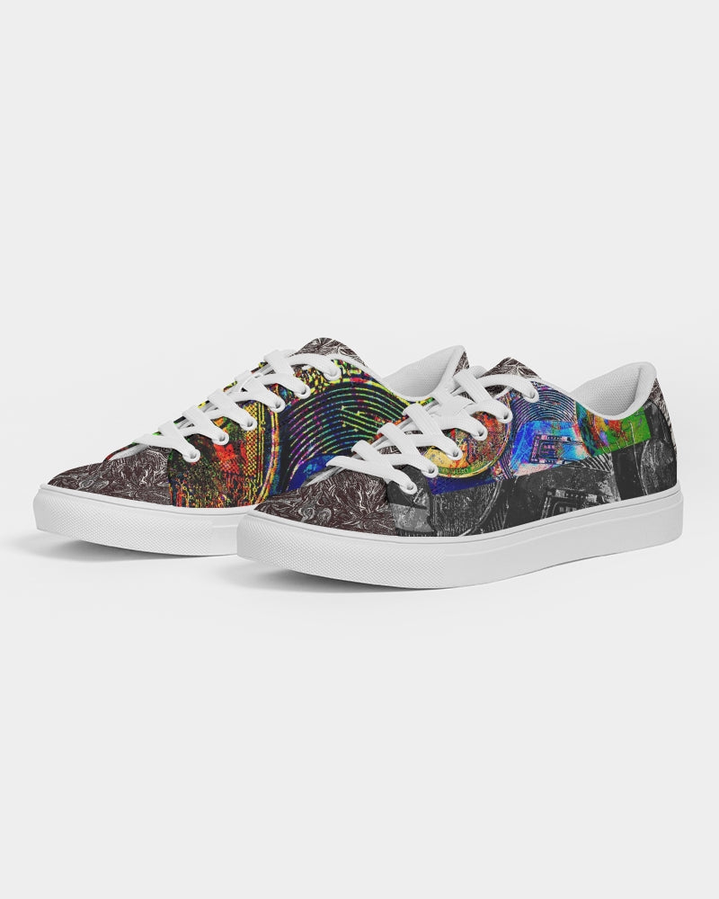 Saddle Serenade Abstract Design Men's Faux-Leather Sneaker