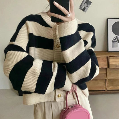 Striped Knitted Cardigans Women 2023 Autumn Winter Button Up Loose Cardigan Sweaters Woman Korean Style Long Sleeve Knitwear