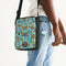 Abstrak dragonfly Messenger Pouch